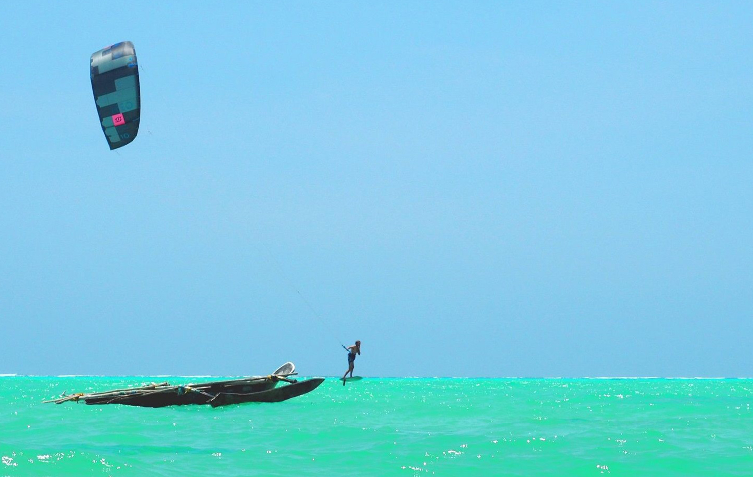 Kitesurfing in Zanzibar